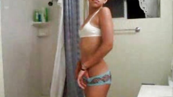 Ashly Anderson quấn cô ấy môi và âm đạo xung phim sex nhat ban khong quanh mỡ vòi nước