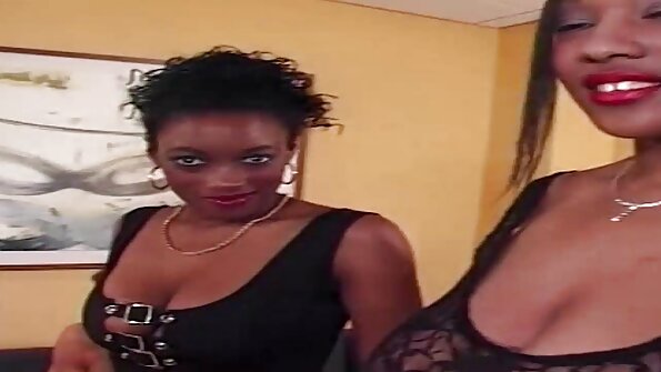 Insatiable Kali phim sex nhat ban khong che moi nhat hoa hồng với nhỏ tits nhảy trên một vòi nước và được Hãy